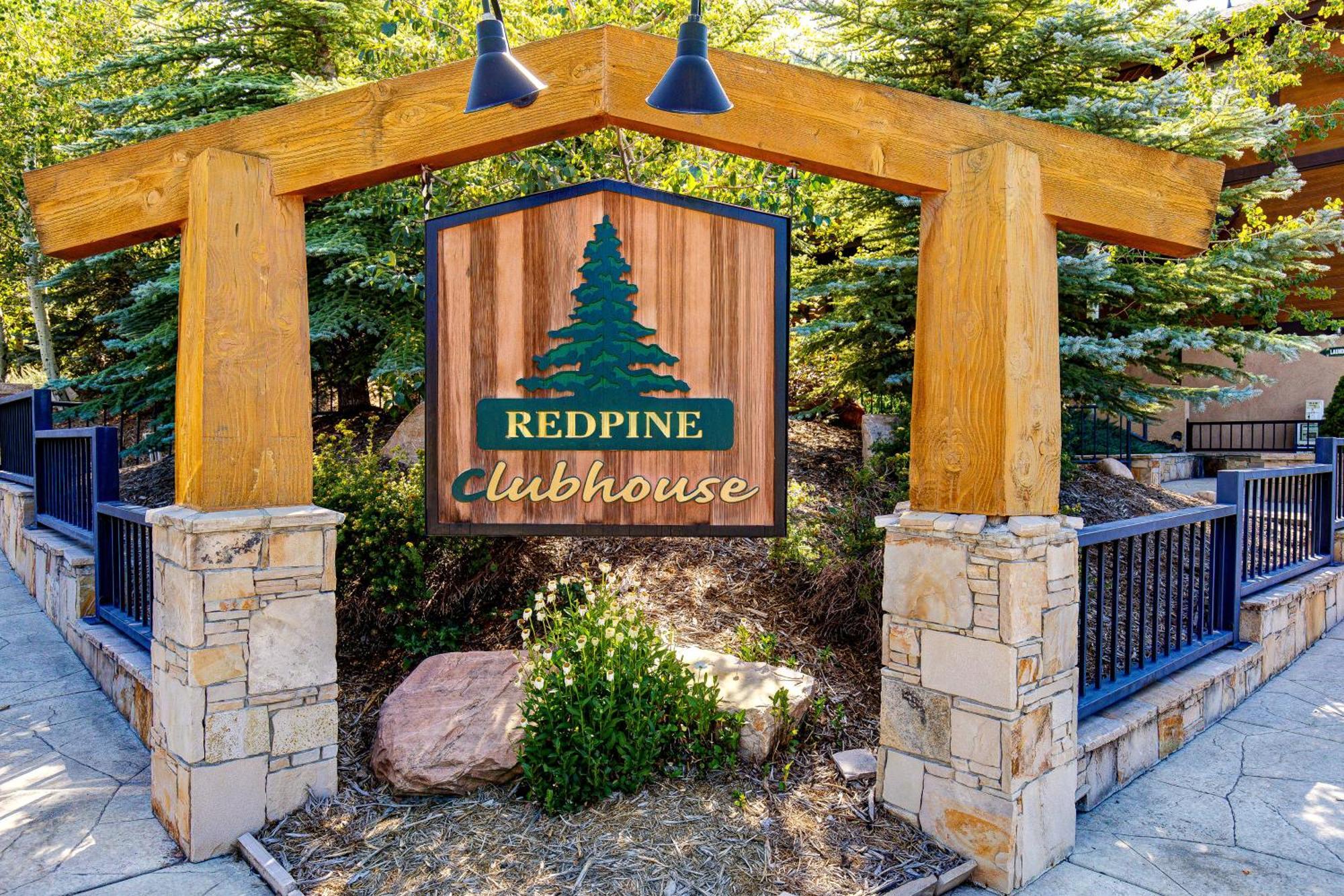 Vila Red Pine Park City Pokoj fotografie